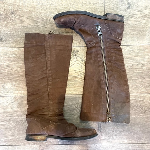 Steve Madden Shoes - ⭐️HP⭐️ Steve Madden Linderr Distressed Knee High Zipper Boots, 8, Dark B…